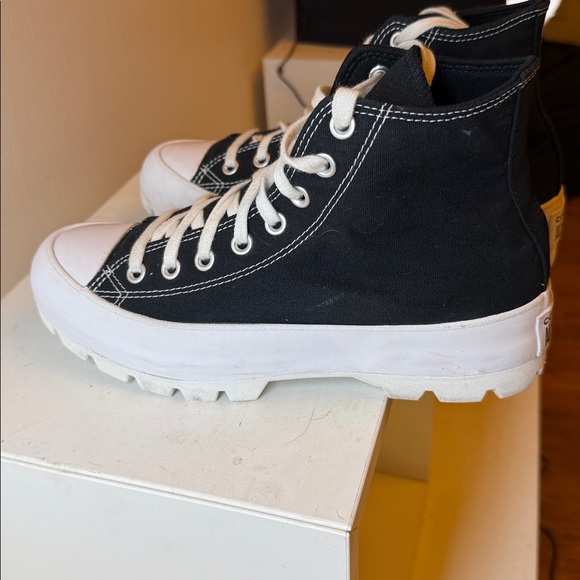 CONVERSE ALL STAR BLACK AND WHITE HIGH TOP LUGGED SNEAKER. Women’s size 8.5 - Picture 7 of 16